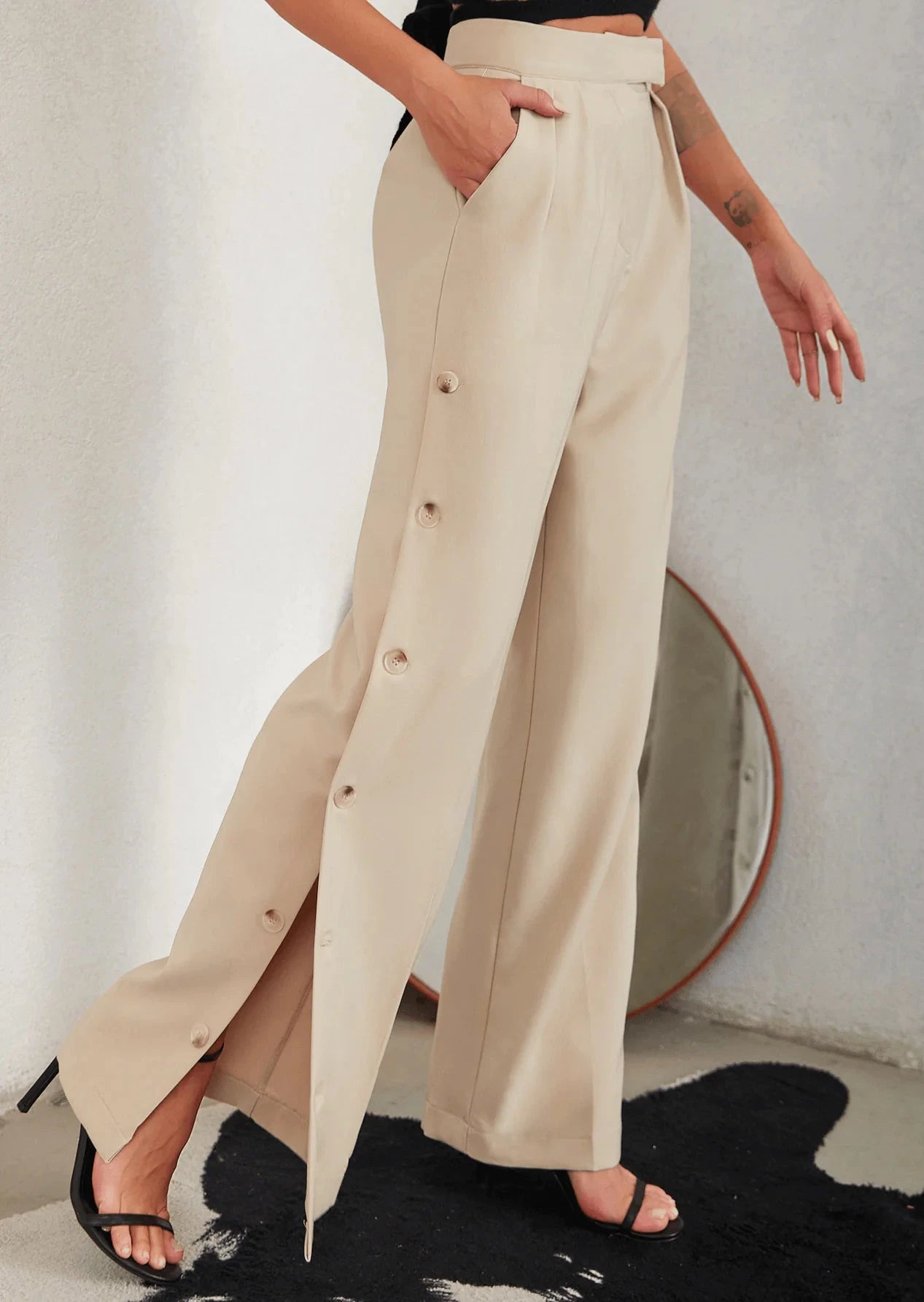 Pantalon à Boutons Latéraux