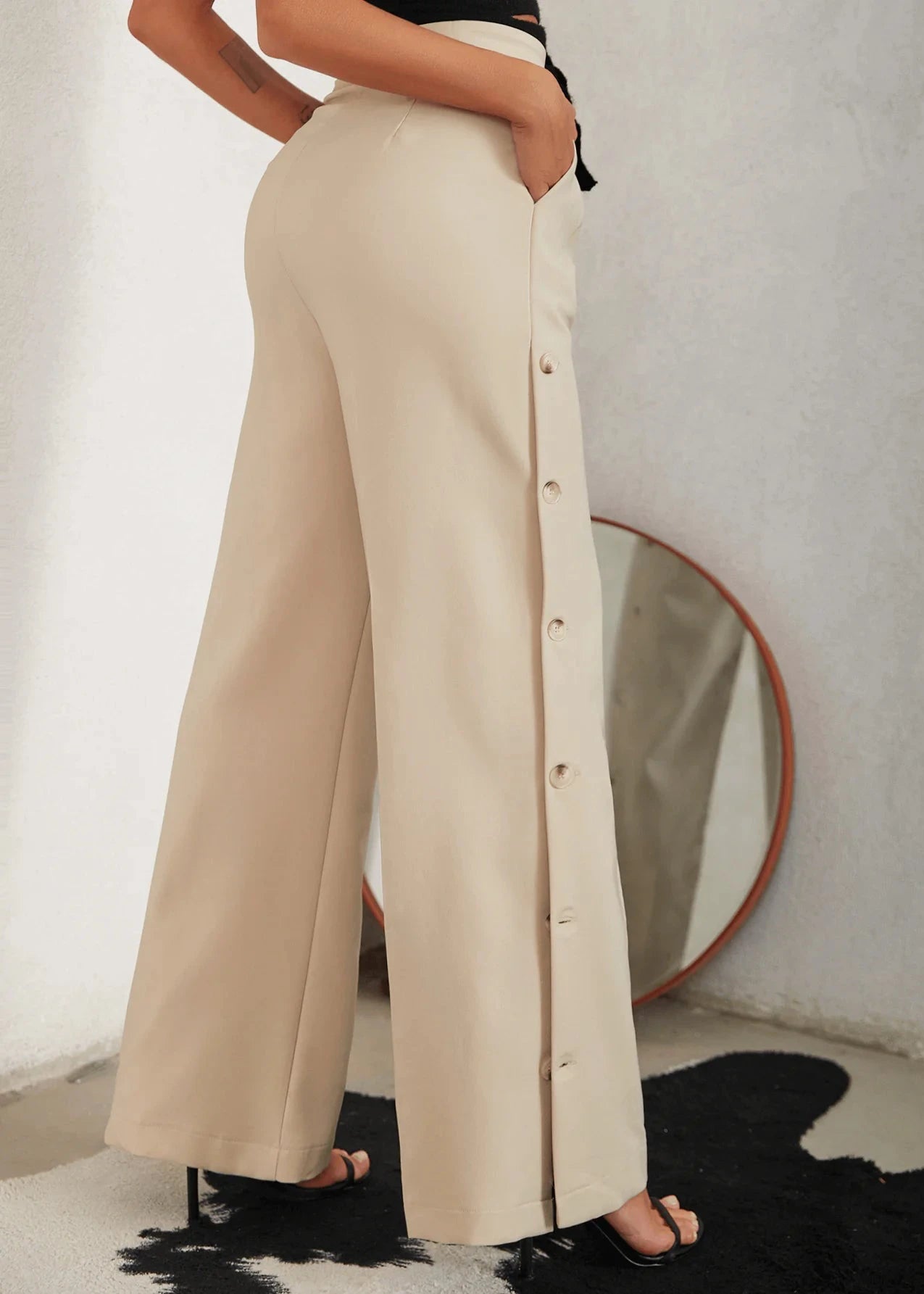Pantalon à Boutons Latéraux