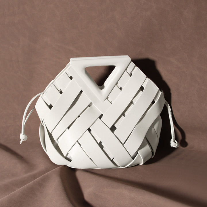Handbag with Triangular Magnetic Closure