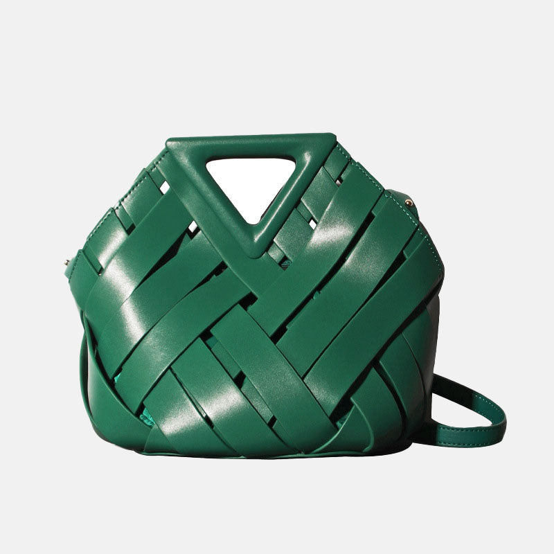 Handbag with Triangular Magnetic Closure