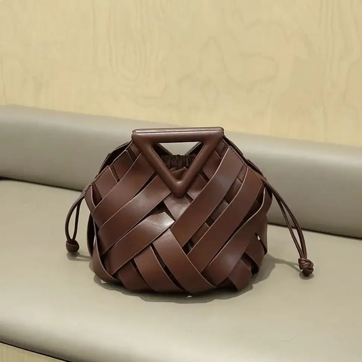 Handbag with Triangular Magnetic Closure